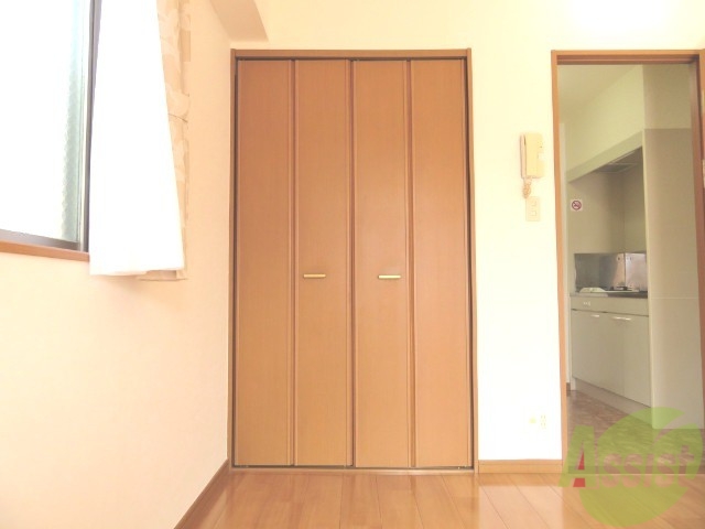 収納　お部屋のクローゼットになります。中は後ほどお見せ致します。