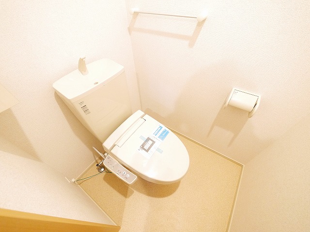 トイレ　落ち着いたトイレです