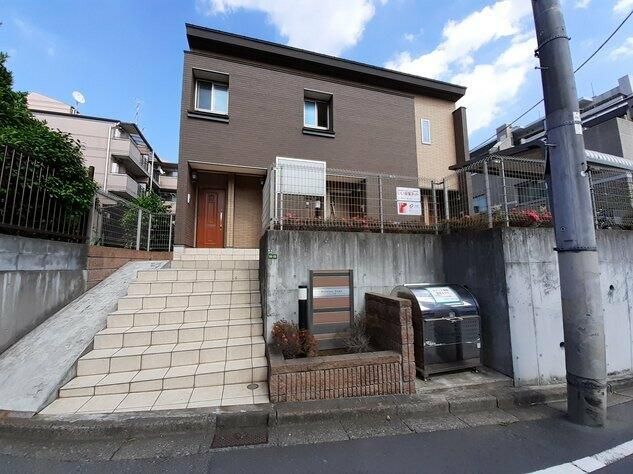 東急田園都市線 用賀駅 徒歩7分 築13年