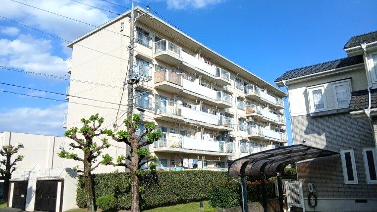 入間元加治団地 6号棟
