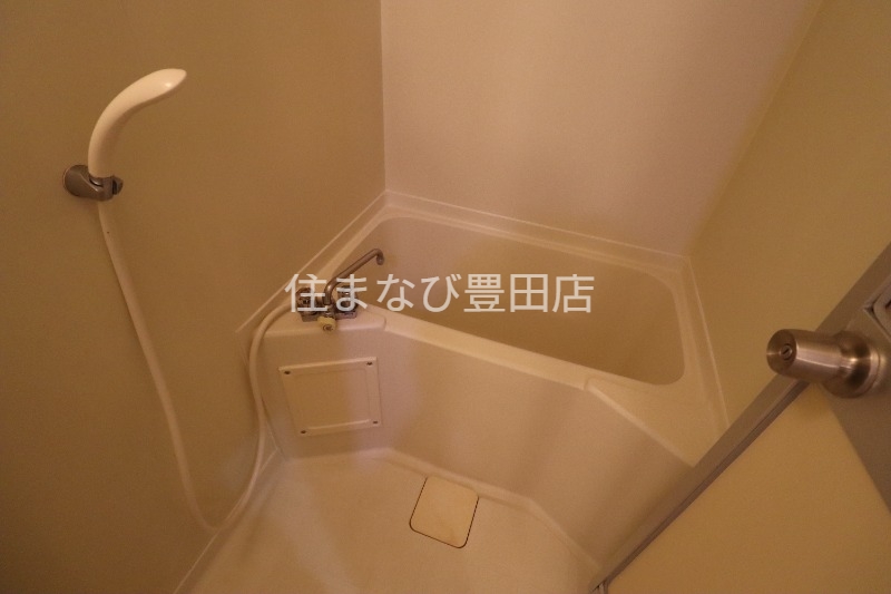 バス・シャワールーム　同型別部屋写真