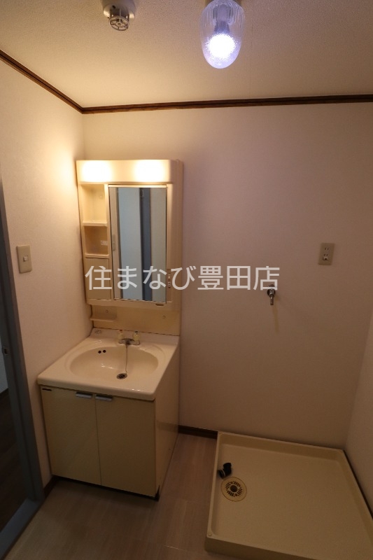 洗面設備　同型別部屋写真
