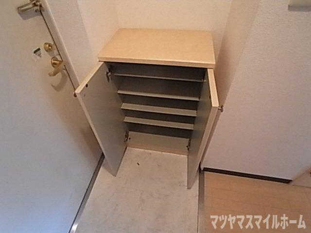 その他設備　シューズボックス