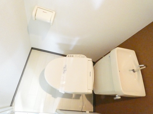 パールハイムアビコのトイレ写真