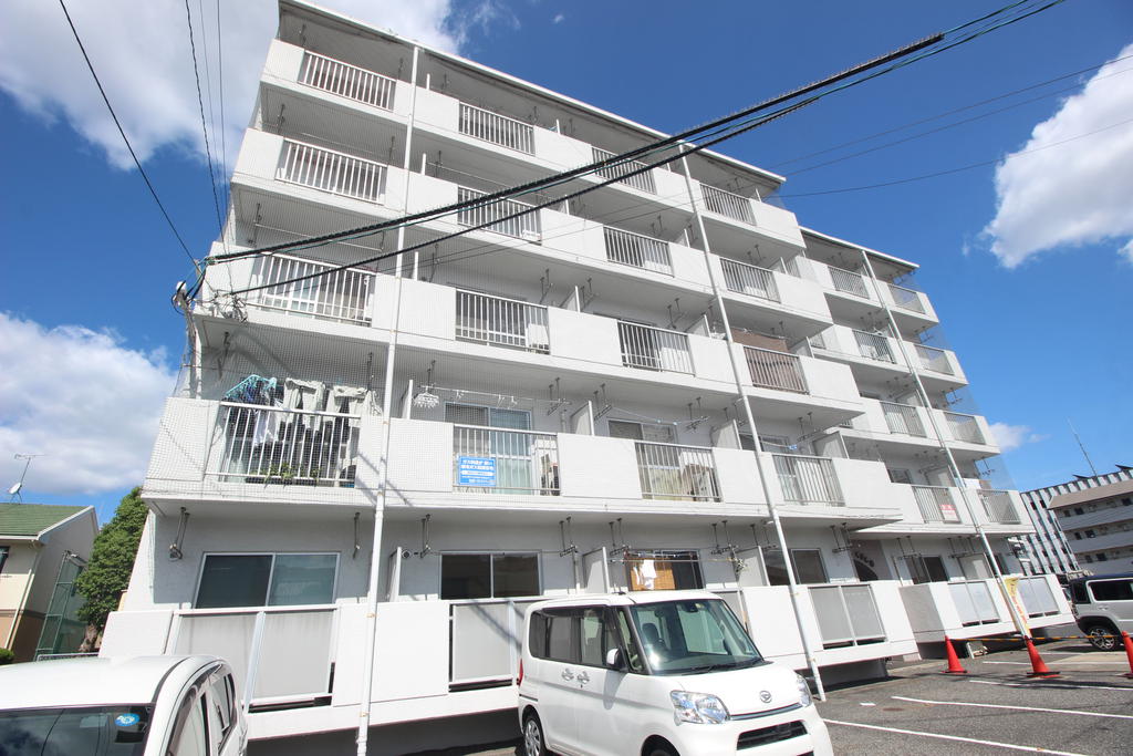 建物外観　中央病院近く★