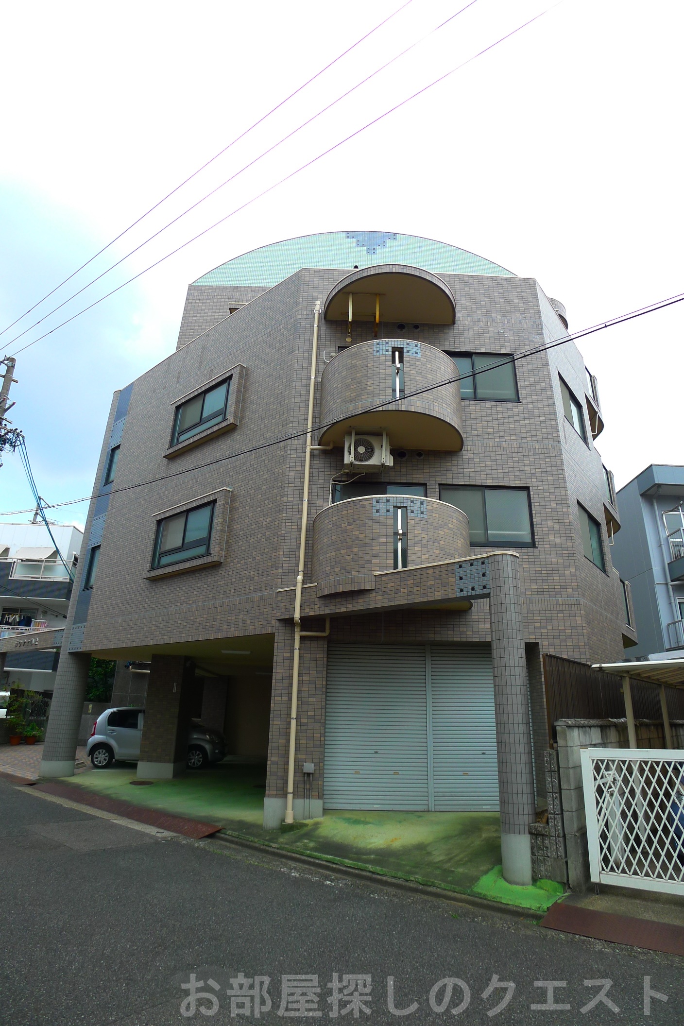 愛知県名古屋市千種区小松町６の賃貸マンションの外観