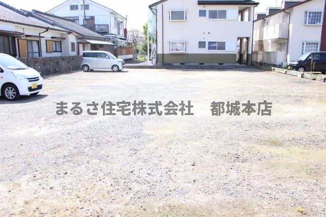 【メゾンETOIの駐車場】