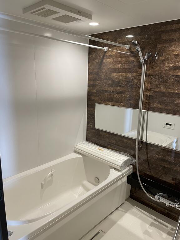 バス・シャワールーム　雨の日の洗濯物干しも安心♪浴室乾燥機があります♪