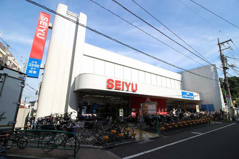 スーパー　西友（スーパー）まで880m