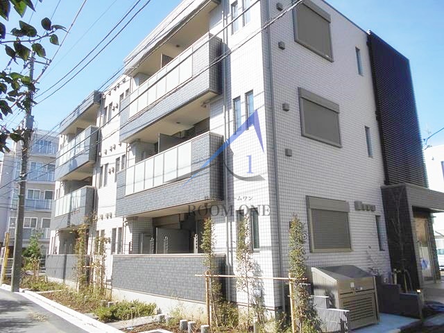 江戸川区本一色のマンションの建物外観