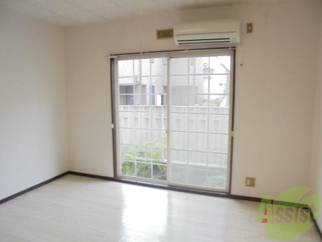 居室・リビング　友達と鍋パーティーでもしよ。もしかして夏場もですか。