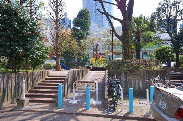公園　六本木西公園（公園）まで143m