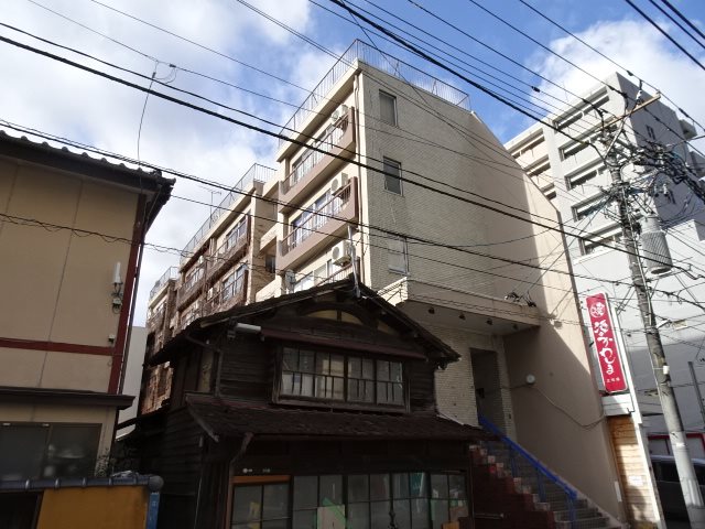 あかさかマンションの建物外観