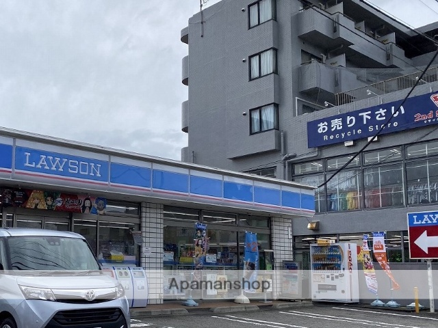 コンビニ　ローソン（コンビニ）まで181m