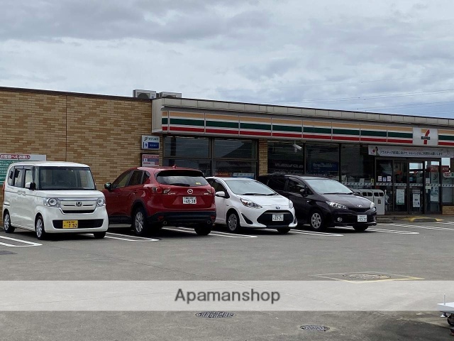 コンビニ　セブンイレブン（コンビニ）まで364m