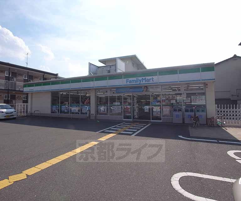 【京都市下京区西七条掛越町のマンションのコンビニ】