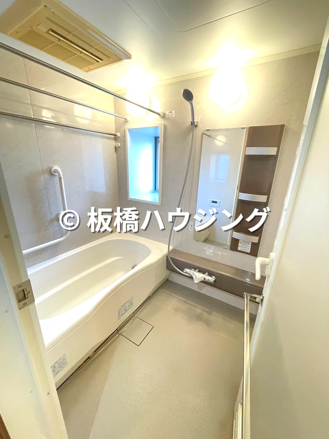 バス・シャワールーム