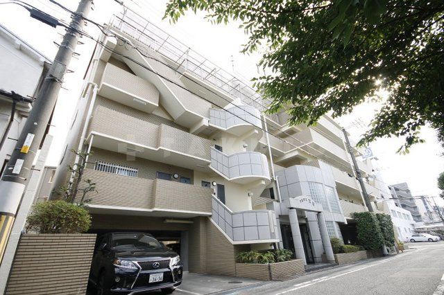 吹田市穂波町のマンションの建物外観