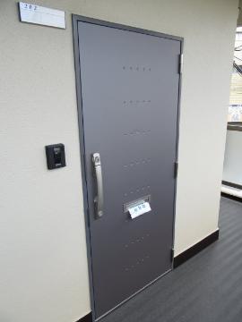 A-1薩摩マンション　玄関　玄関ドア