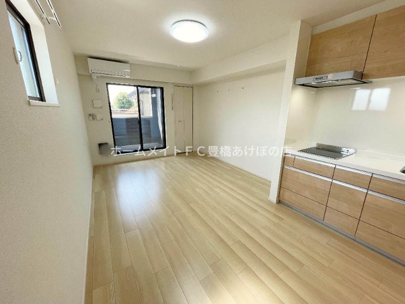 居室・リビング　同型完成モデル