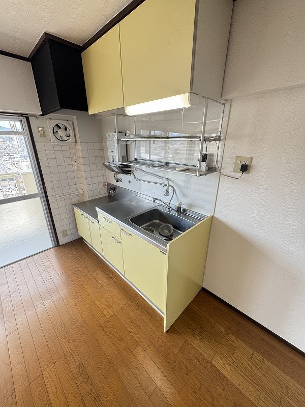 キッチン　別部屋写真使用