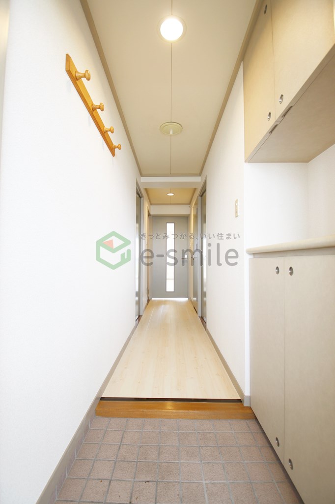 玄関　シンプルで使いやすい玄関です