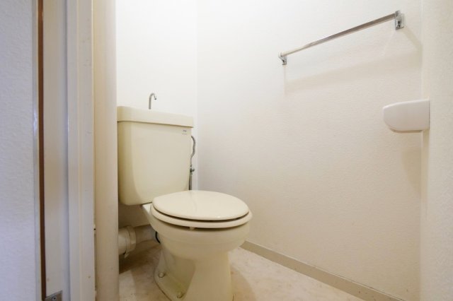 トイレ　ゆったりとした空間のトイレです