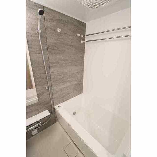 バス・シャワールーム　?