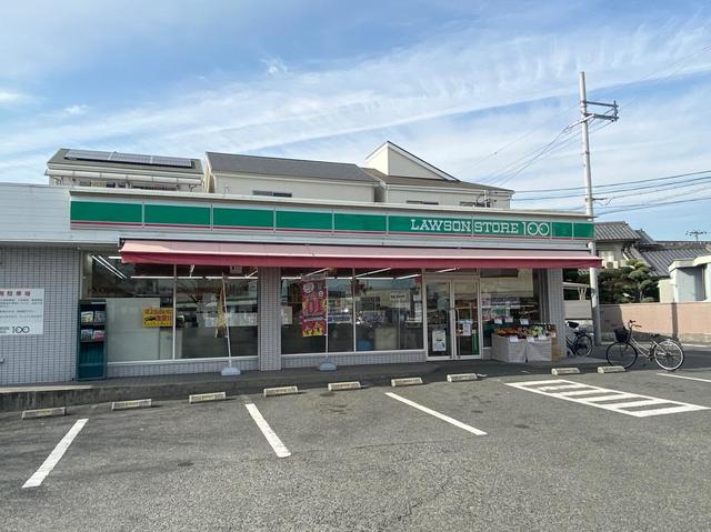 コンビニ　ローソンストア100稲田本町店（コンビニ）まで769m