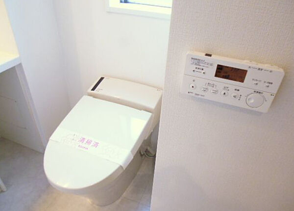 トイレ　別号室参考写真