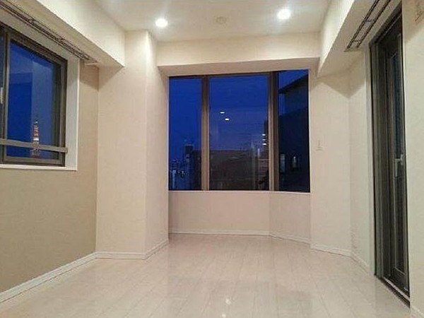 居室・リビング　別号室参考写真