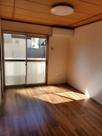 居室・リビング　他号室のお写真です