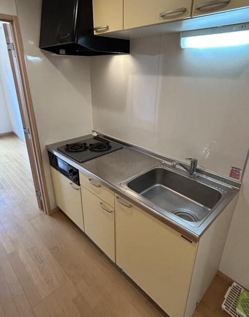 キッチン　※別部屋参考写真※