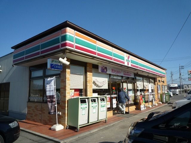 コンビニ　セブンイレブン（コンビニ）まで350m