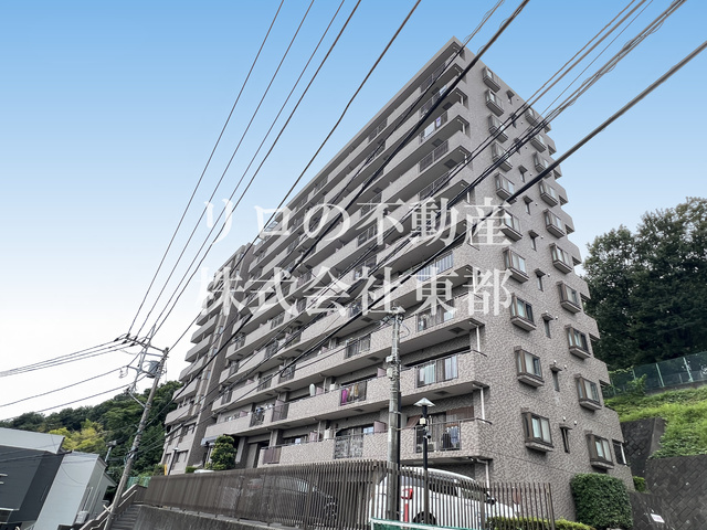 建物外観　エレベーター付なので、たくさんお買い物しても安心ですね♪