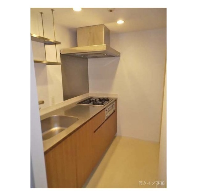 キッチン　同タイプ写真　※現況優先