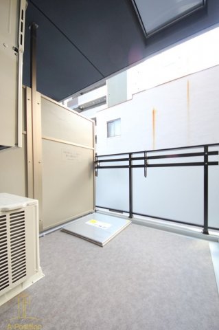 バルコニー　RISING Maison本町橋