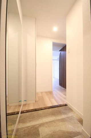 玄関　RISING Maison本町橋