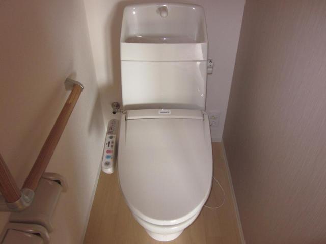 トイレ　シャワー付トイレ
