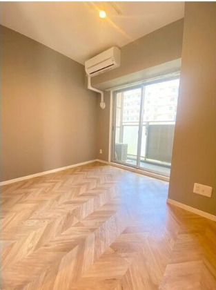 居室・リビング　同物件別部屋写真