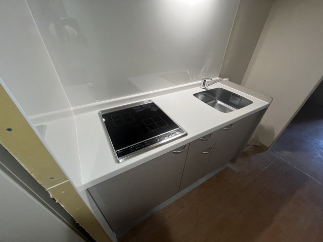 キッチン　同物件別部屋写真