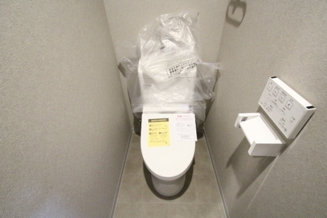 トイレ　※１０１号室の写真です