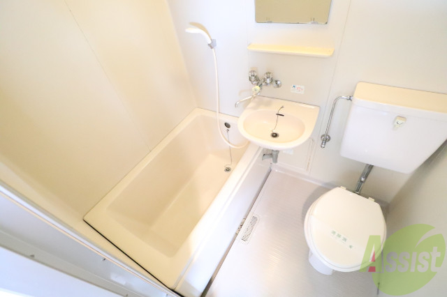 バス・シャワールーム　ピカピカでラグジュアリーな浴室です毎日癒しのバスタイムに