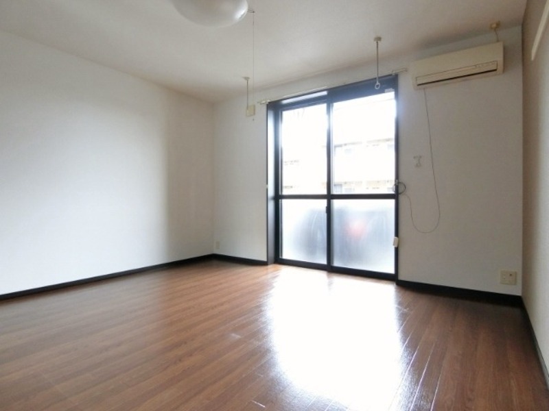 居室・リビング　図面と現状に相違がある場合には現状を優先