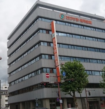 銀行　おかやま信用金庫本店（銀行）まで55m