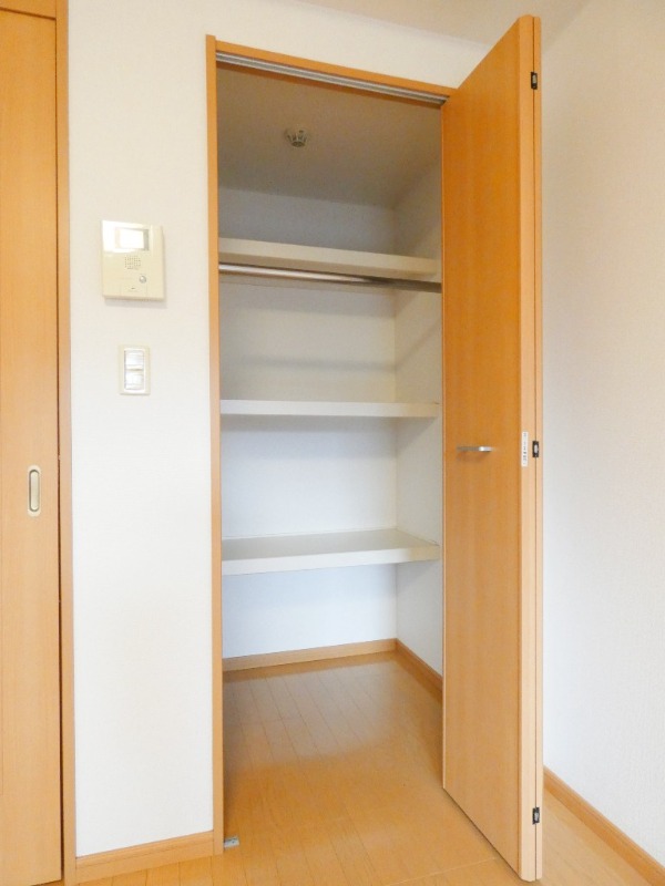 収納　図面と現状に相違がある場合には現状を優先