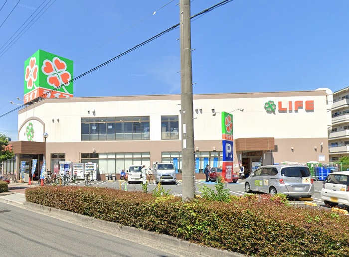 スーパー　ライフ 崇禅寺店（スーパー）まで627m