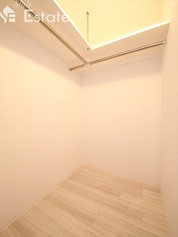 収納　ウォークインクローゼット