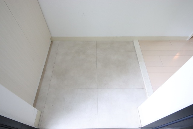 玄関　※別室の参考写真の為、現況優先です。