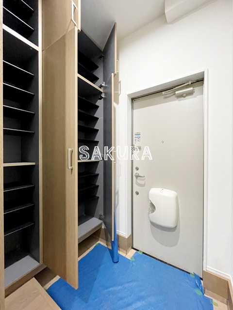 玄関　ゆとりある玄関スペース♪